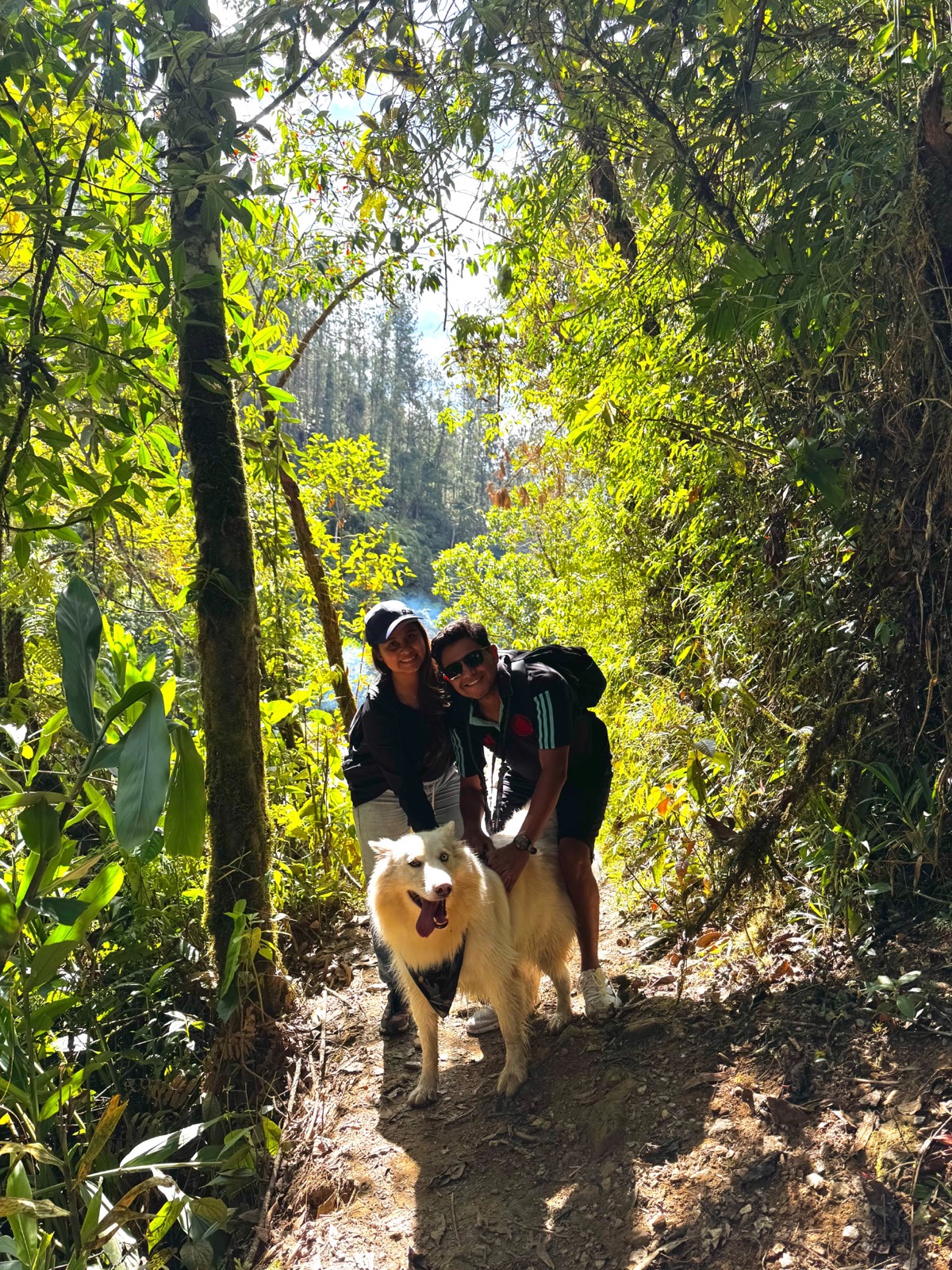 Carolina, Oscar y Zeus, equipo fundador de UTour